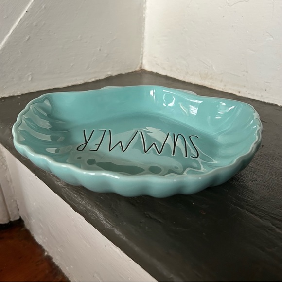 Rae Dunn SUMMER Shell Dish - Picture 5 of 8